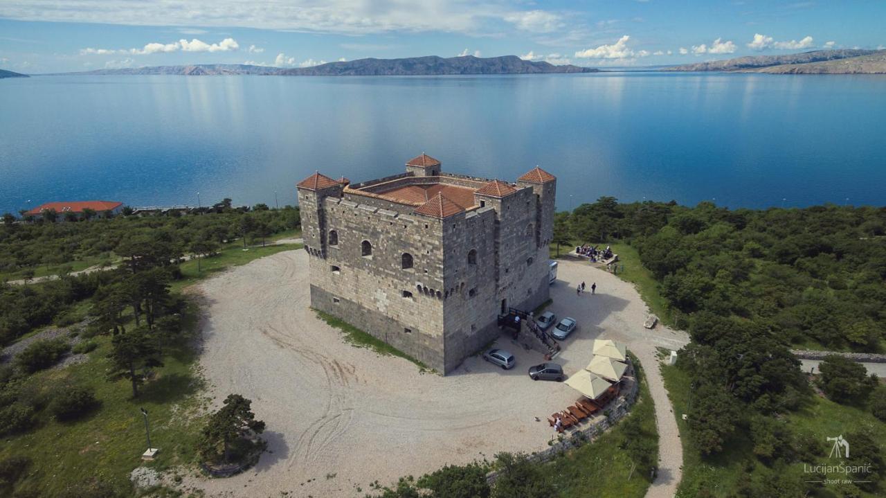 Apartments By The Beach Adela Senj Senj  Esterno foto