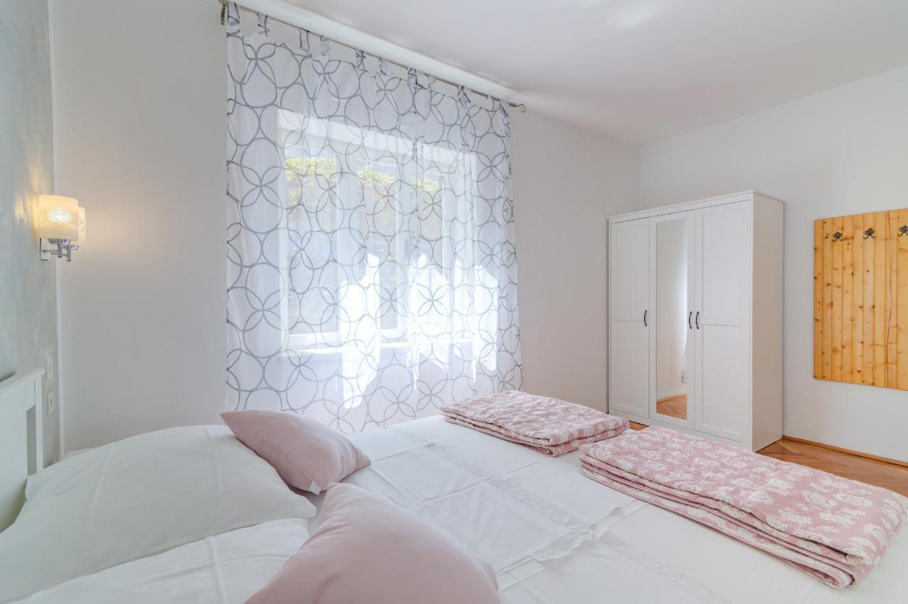 Apartments By The Beach Adela Senj Senj  Esterno foto