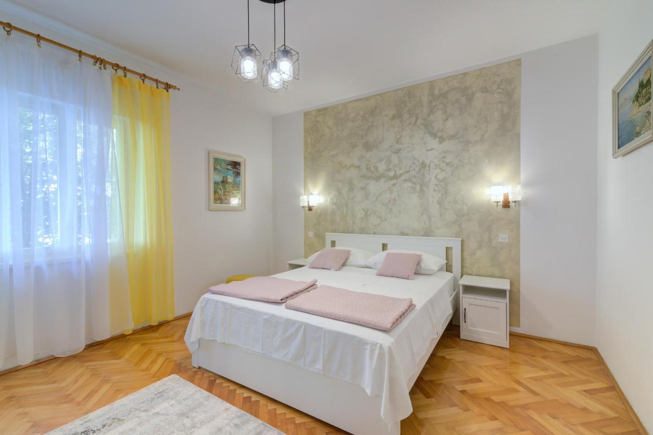 Apartments By The Beach Adela Senj Senj  Esterno foto