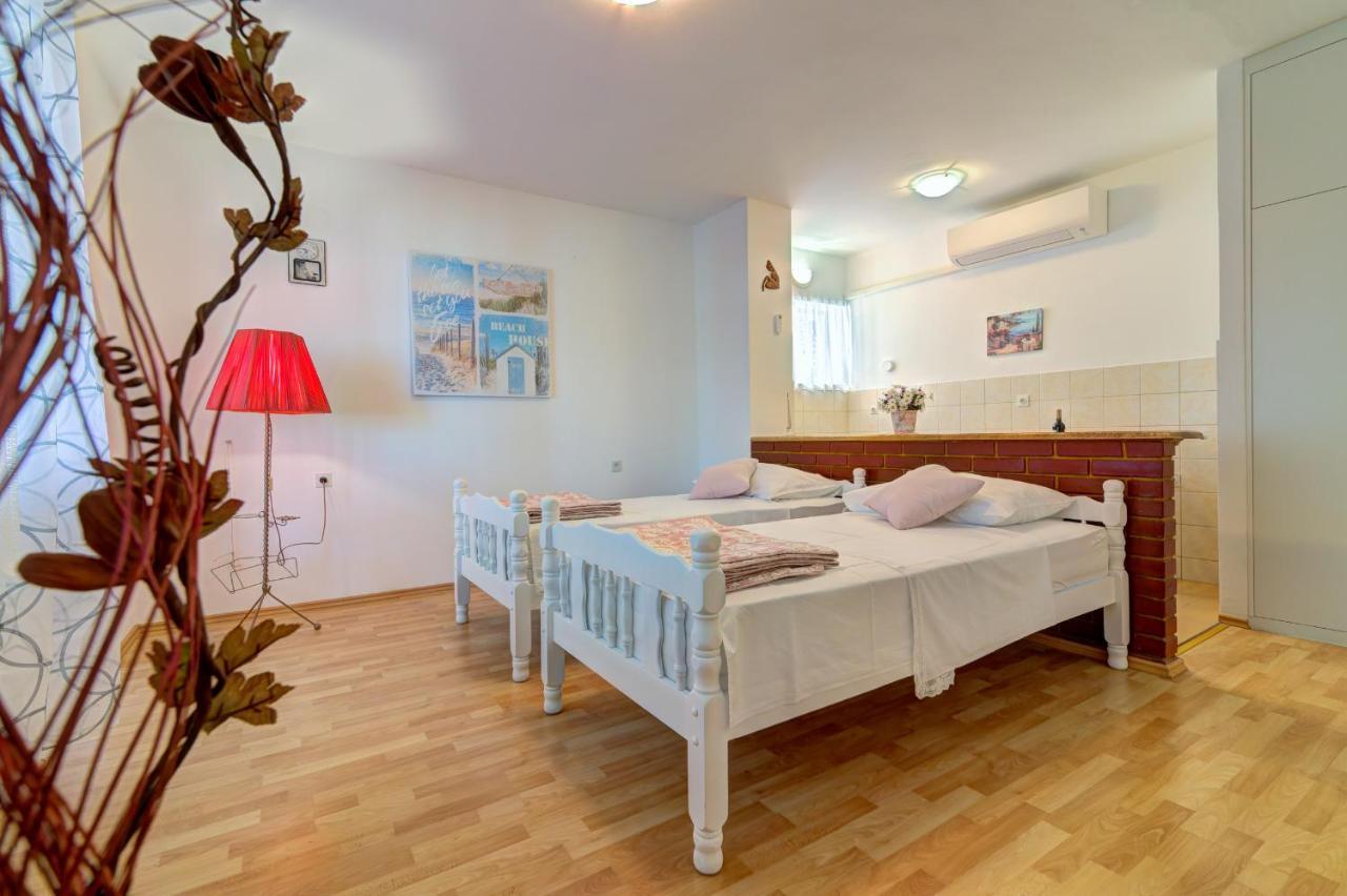 Apartments By The Beach Adela Senj Senj  Esterno foto